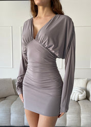 VERRY - vestito mini in beige scuro con scollo a V drappeggiato