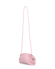 VERBENA - borsetta in ecopelle rosa intrecciata con lunga tracolla