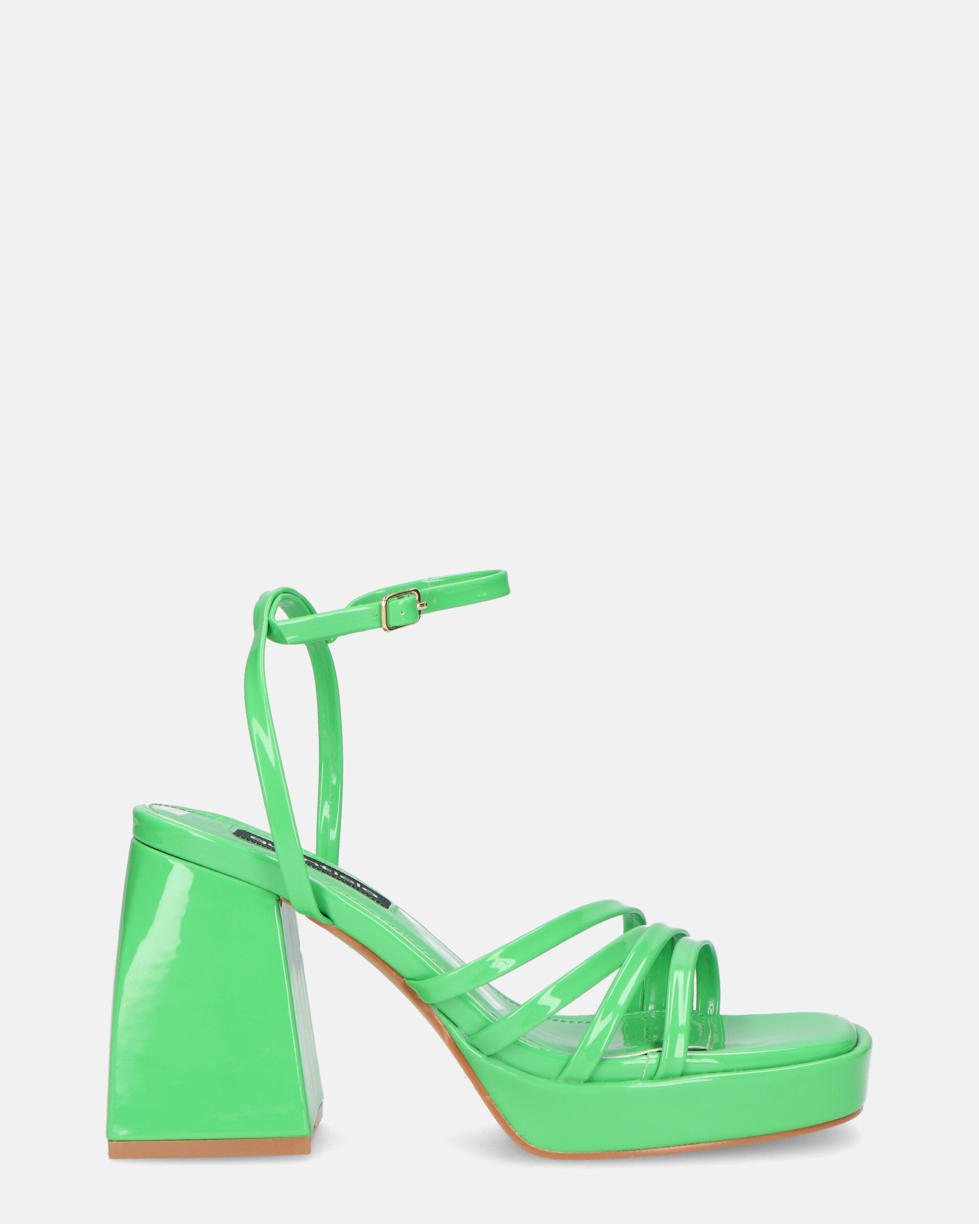 WINONA - sandali in glassy verde con tacco squadrato