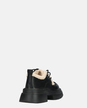 ASHLEY - scarpe basse mocassini platform nere con inserto in pelliccia