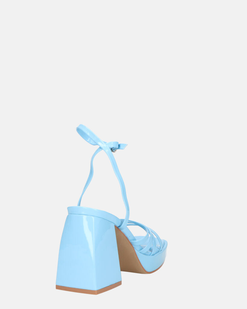 WINONA - sandali in glassy azzurro con tacco squadrato
