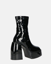 MYA - stivaletti platform con tacco alto in glassy nero