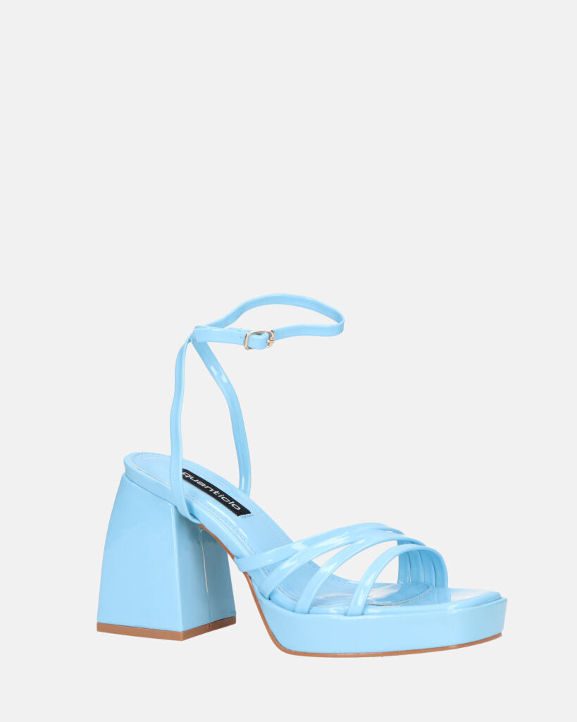 WINONA - sandali in glassy azzurro con tacco squadrato