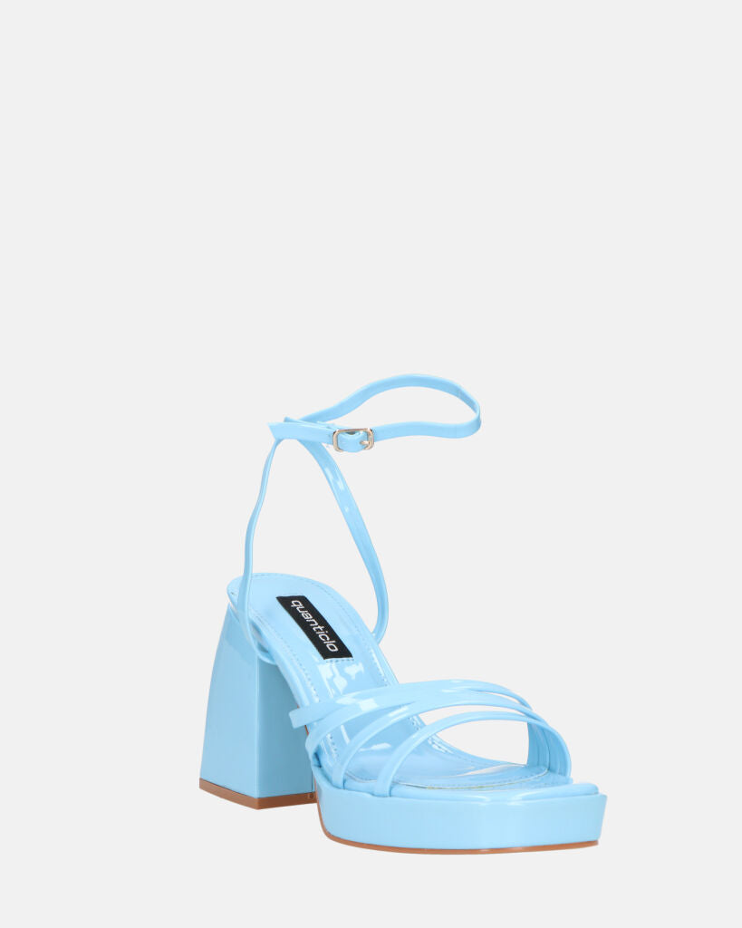 WINONA - sandali in glassy azzurro con tacco squadrato