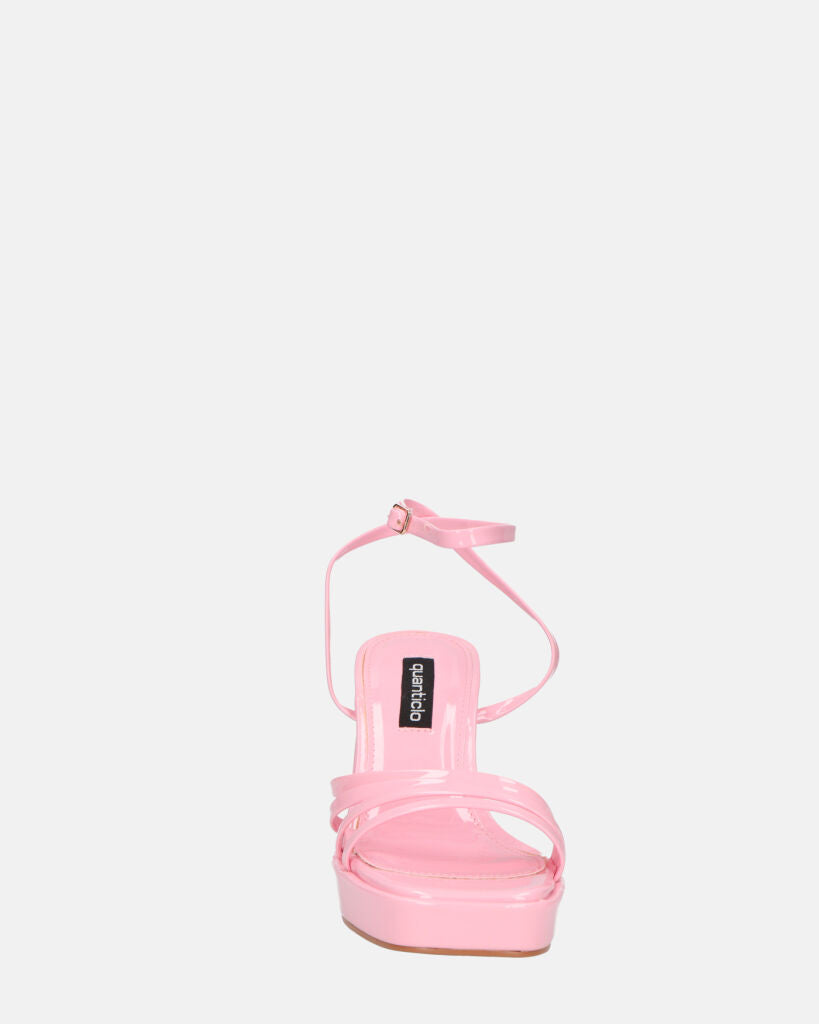 WINONA - sandali in glassy rosa con tacco squadrato