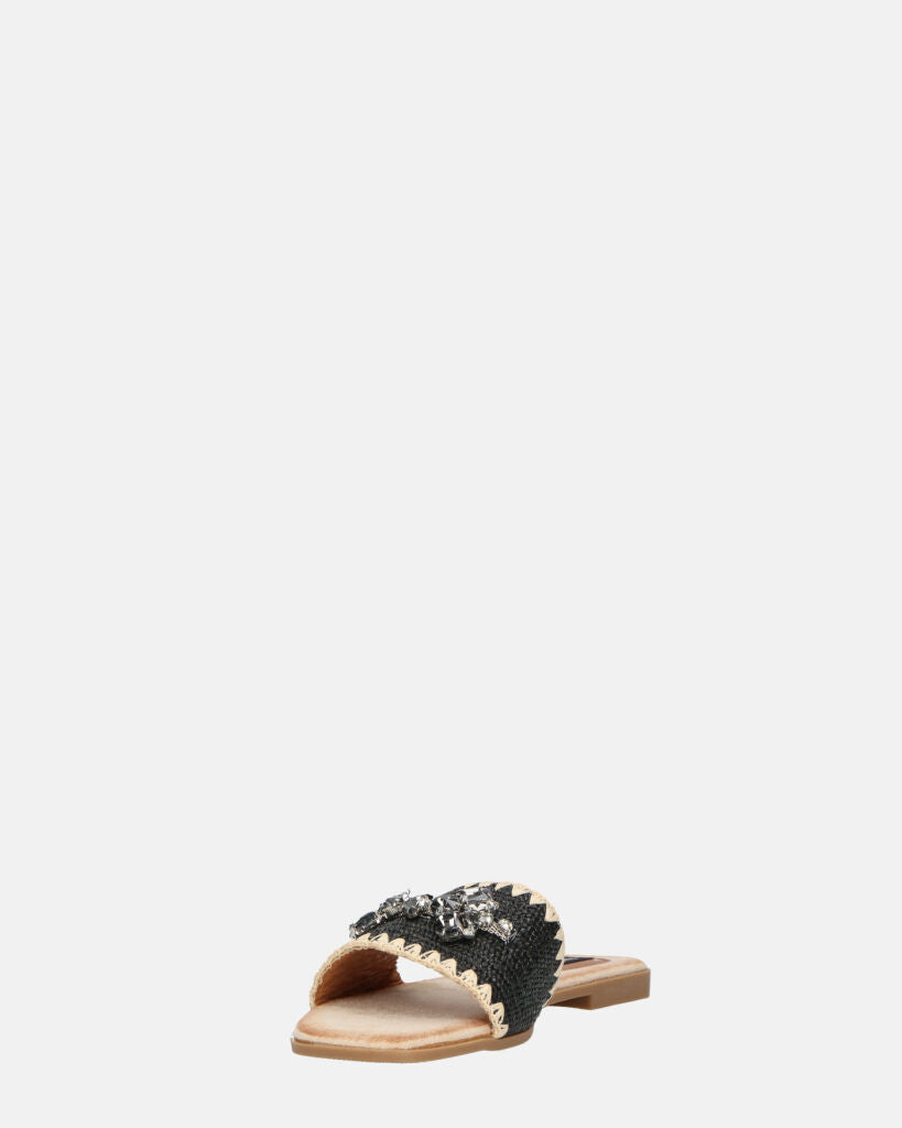 ROZENN - ciabattine beige con fascia nera ricamata e gemme