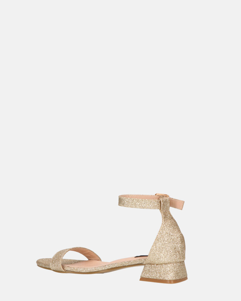 WANDA - sandali con tacco basso in glitter oro