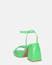 WINONA - sandali in glassy verde con tacco squadrato