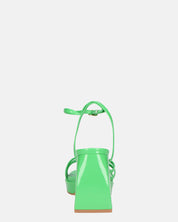 WINONA - sandali in glassy verde con tacco squadrato