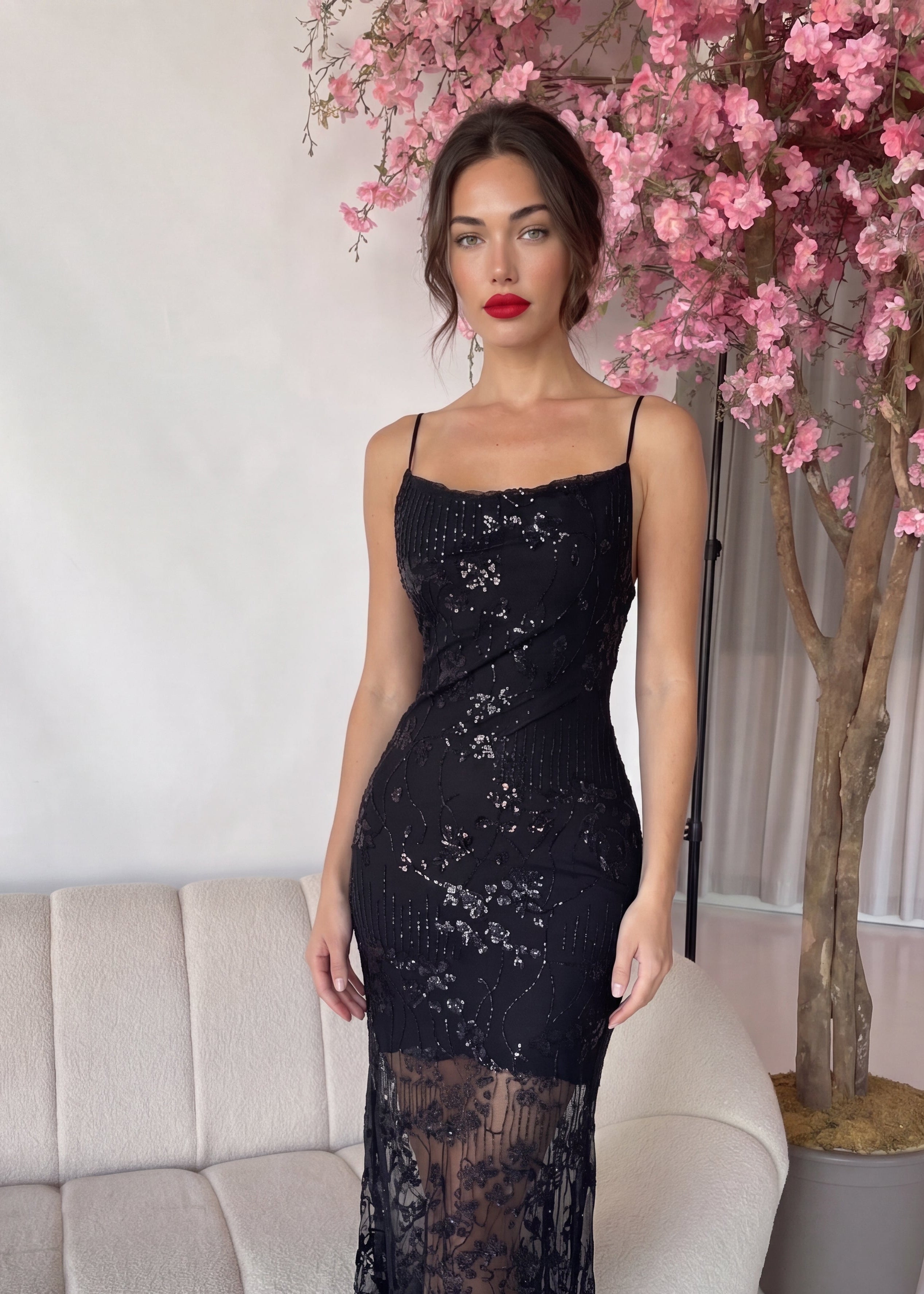 CLARY - abito midi ricamato in paillettes nere