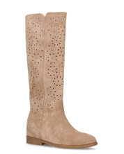 AKEMI - stivali alti beige in simil camoscio con lavorazione traforata floreale