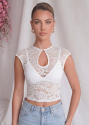 IMMY - top in pizzo bianco con scollo stile qipao