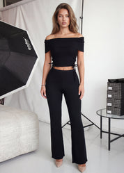 KLANDY - set coordinato completo top stile bardot e pantaloni flare in nero