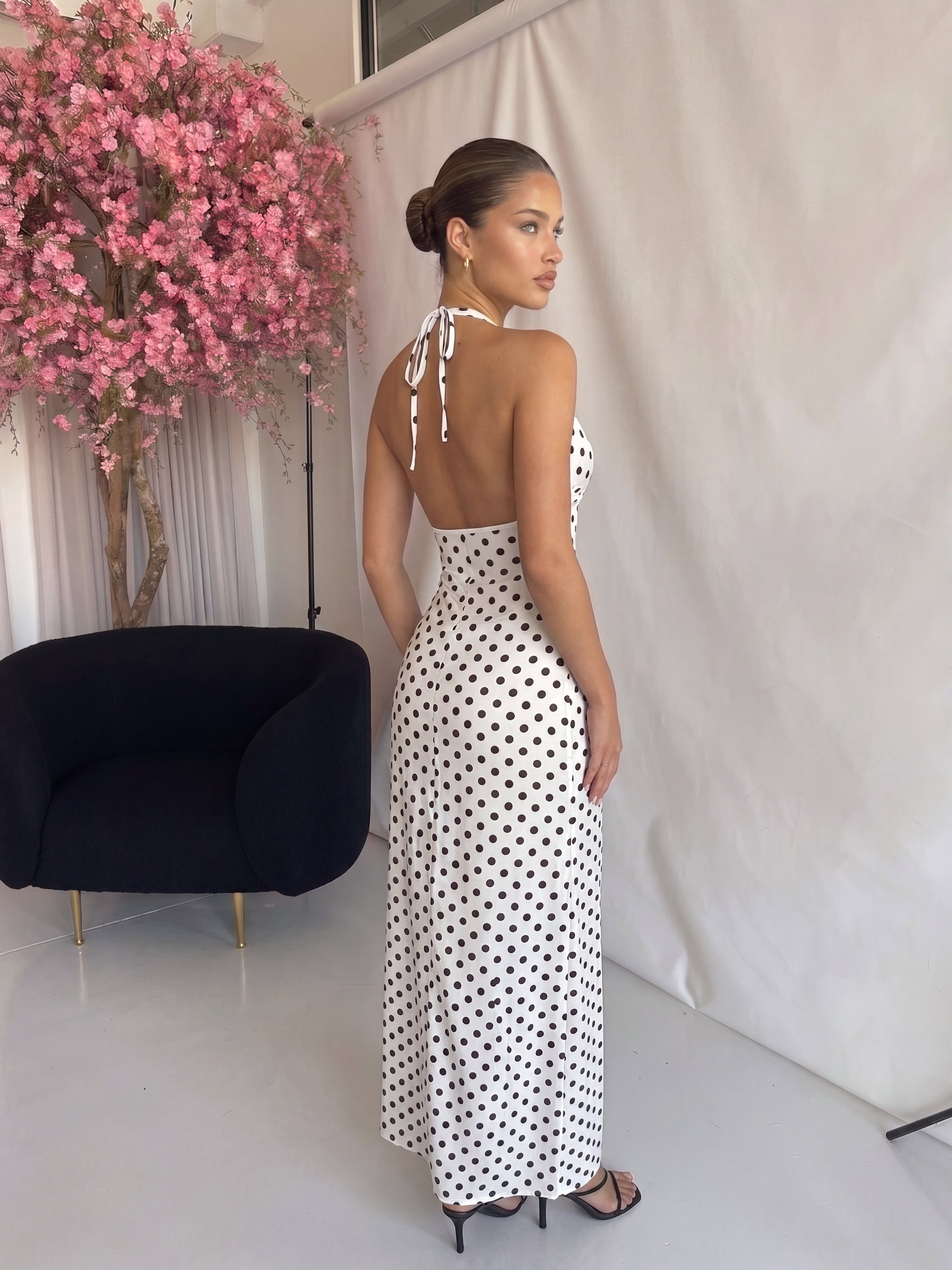MYRTA - vestito lungo bianco a pois con inserto in pizzo