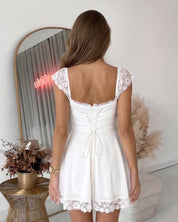 NOELE - vestito bianco con gonna ampia e dettagli in pizzo