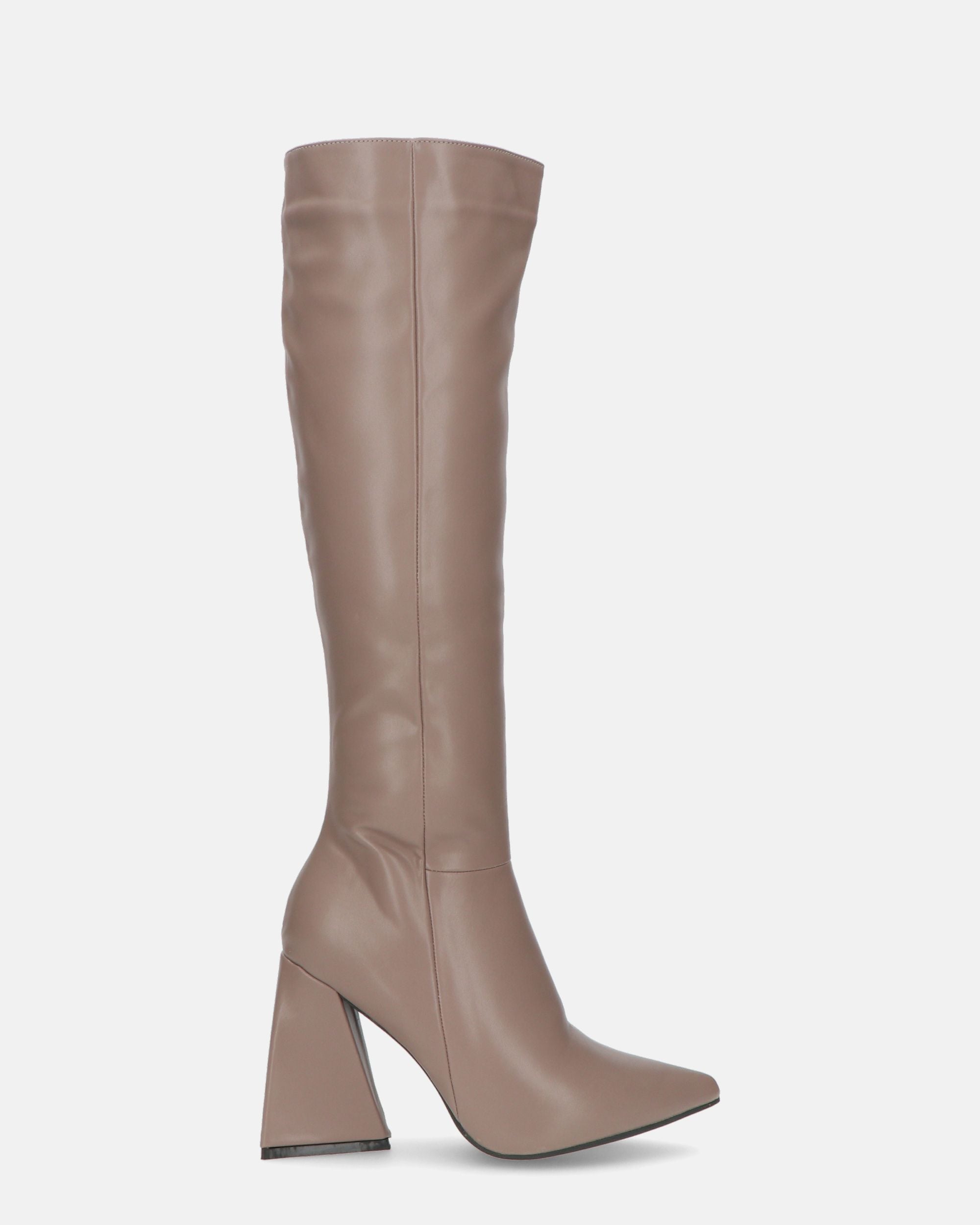 TRUDY - stivali alti con tacco alto in PU grigio