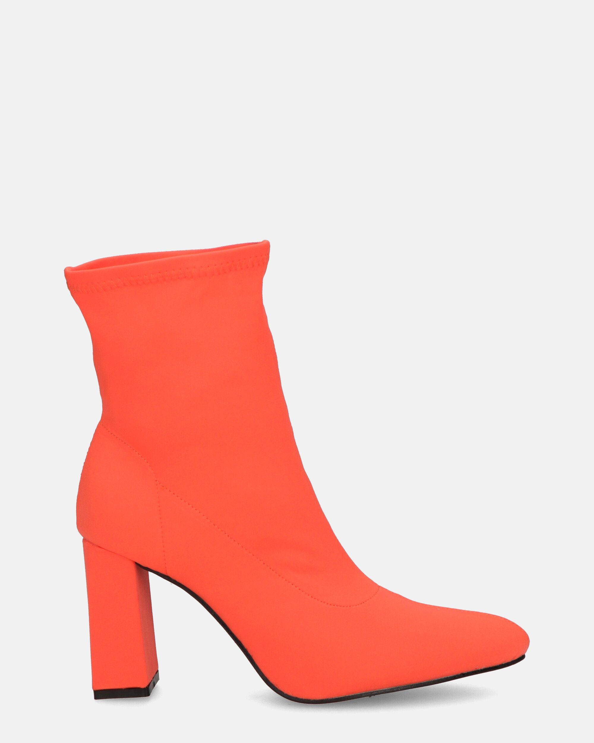 MARGOT - stivaletti in lycra arancione con tacco