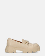 JOCASTA - mocassini beige con fibbia dorata
