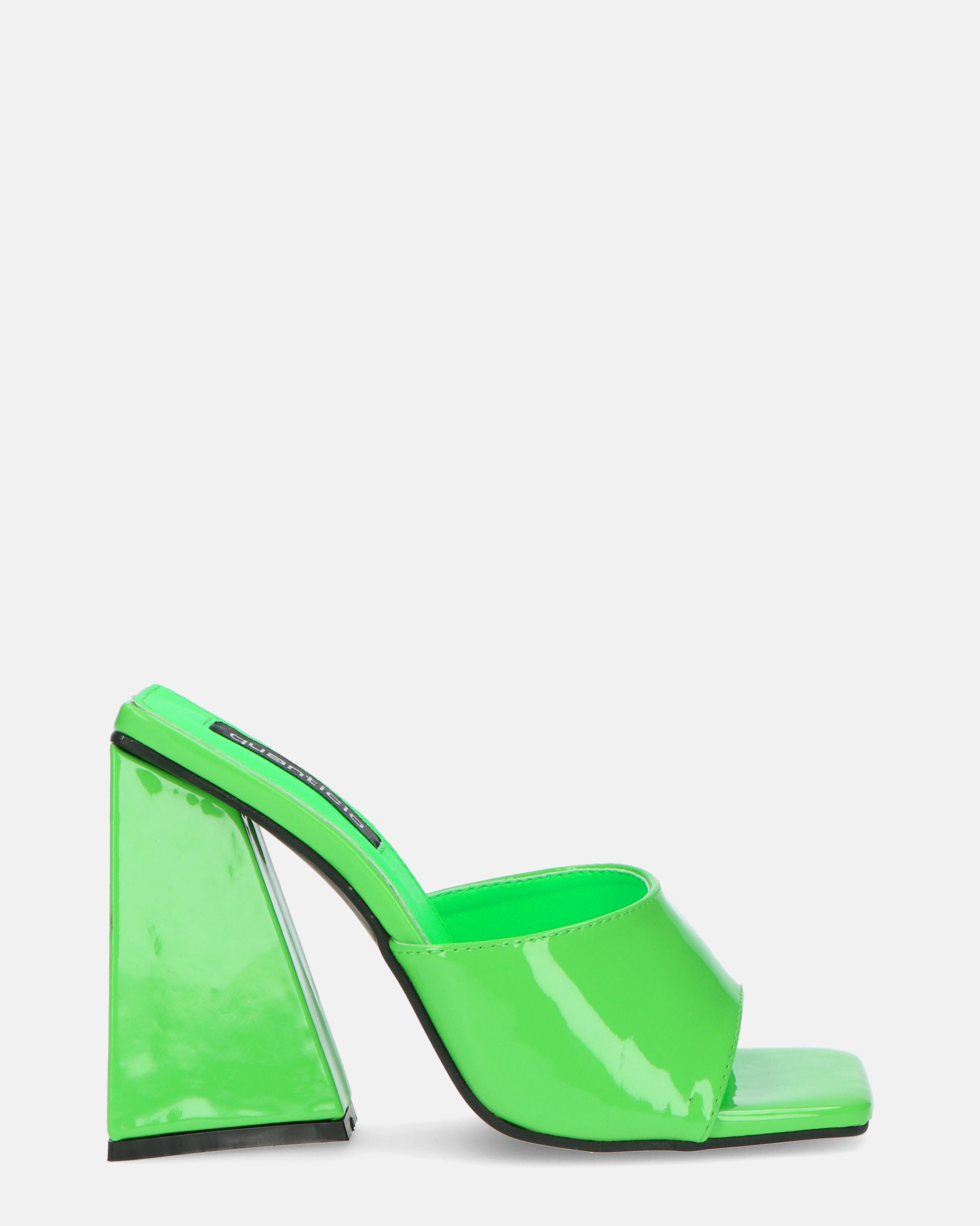 KAMELYA - scarpe con tacco squadrato in glassy verde