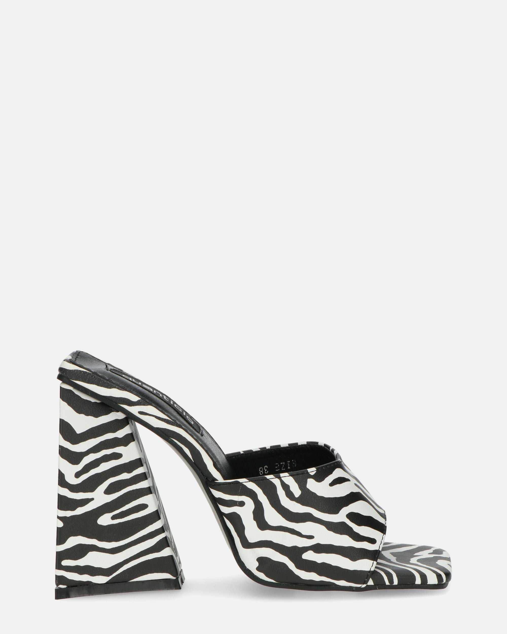 BUKET - sandali con tacco zebrati