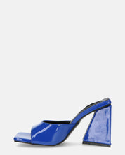 MILEY - sandales en glassy bleu à talon carré