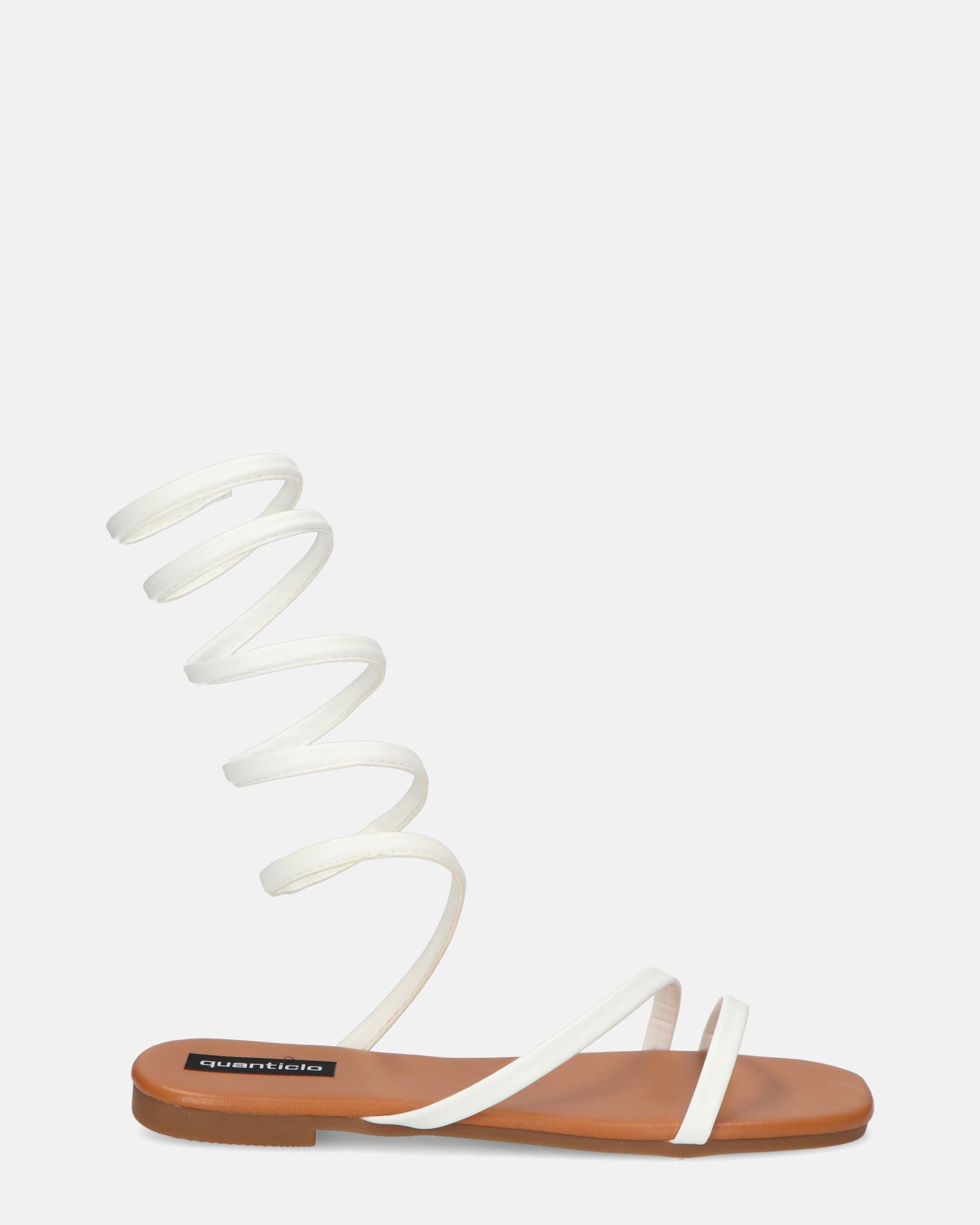 SIENNA - sandali con suola marrone e spirale bianca