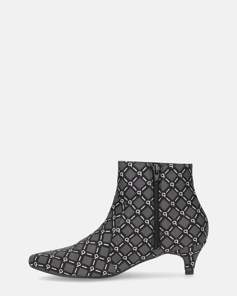 XUAN - stivaletto basso in pattern logo