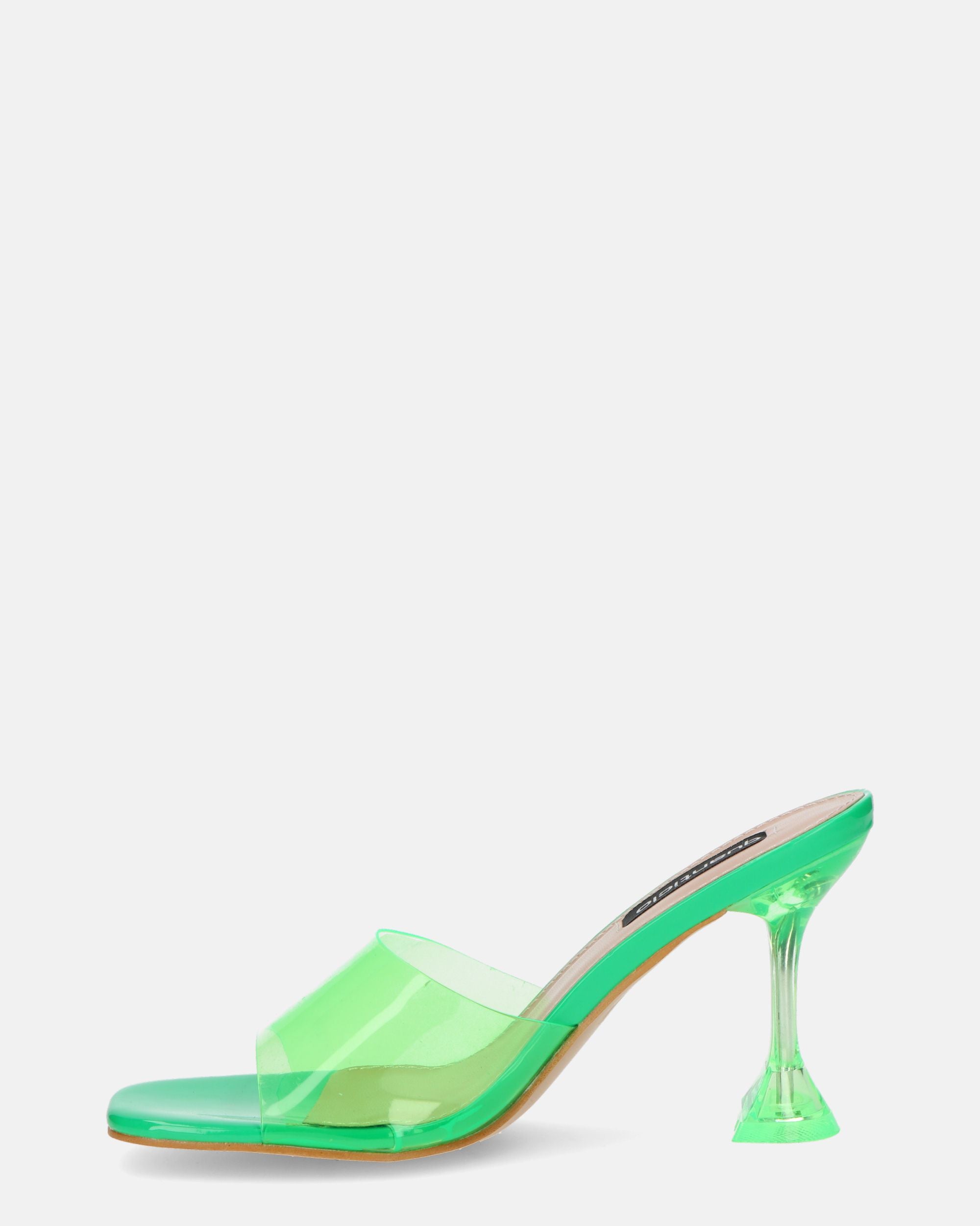 FIAMMA - sandalo con tacco in perspex verde con suola beige