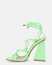 NURAY - sandali con tacco alto in glassy verde con lacci