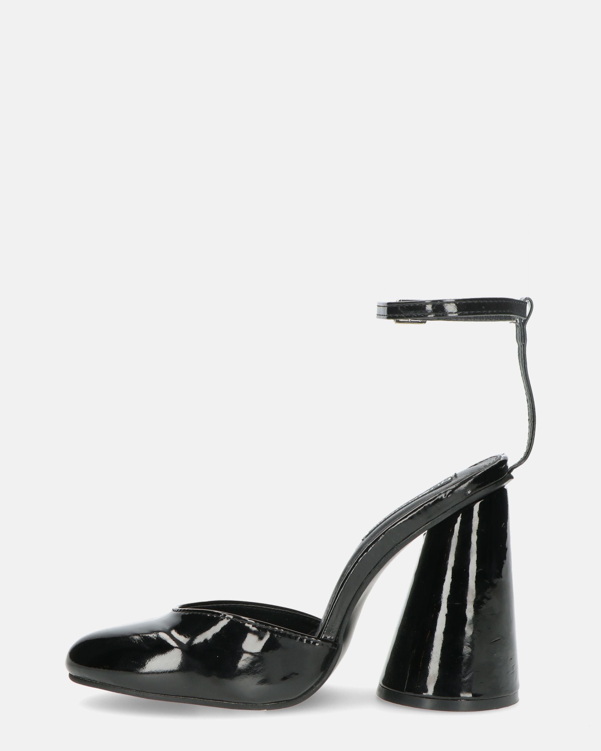 MAYBELLE - sandali in glassy nero con tacco cilindrico