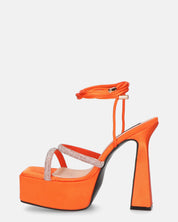 BIRGIT - sandali il satin arancione con gemme