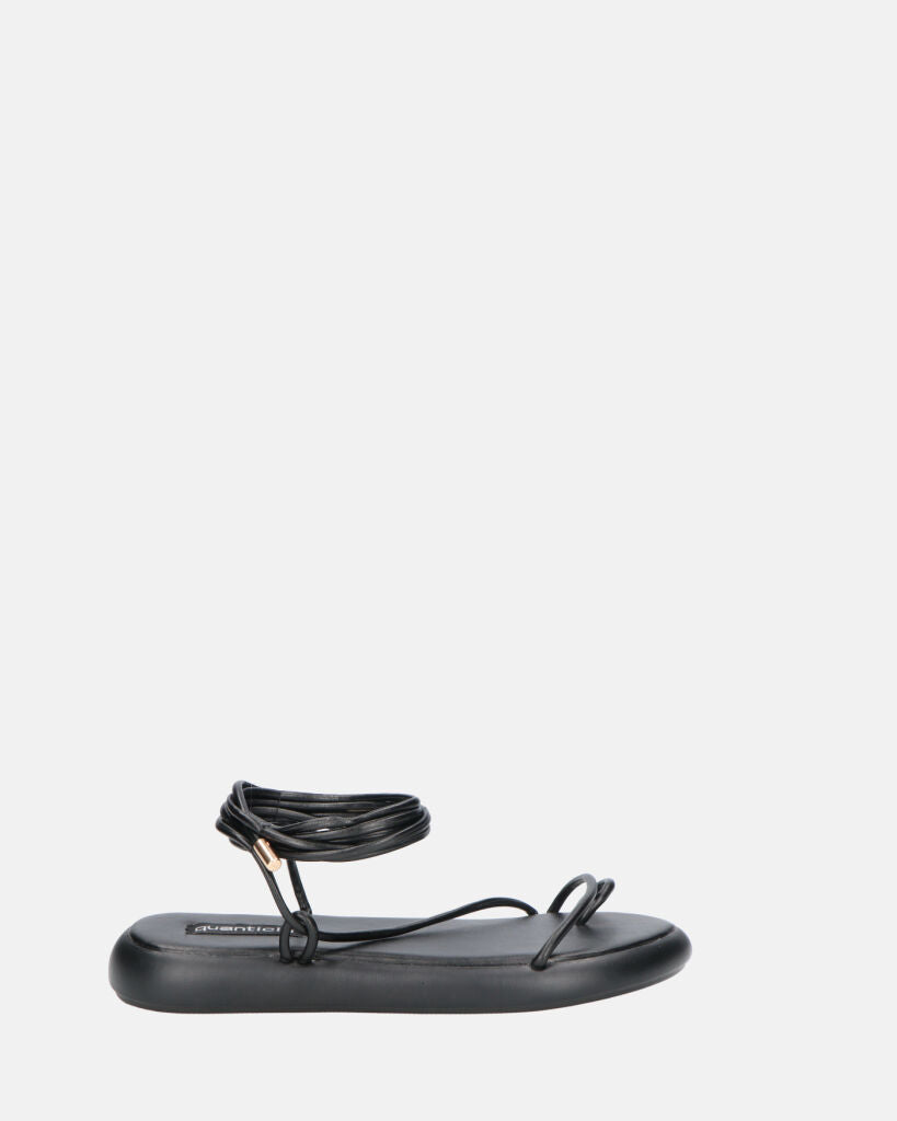 LACEY - sandali infradito bassi neri con lacci