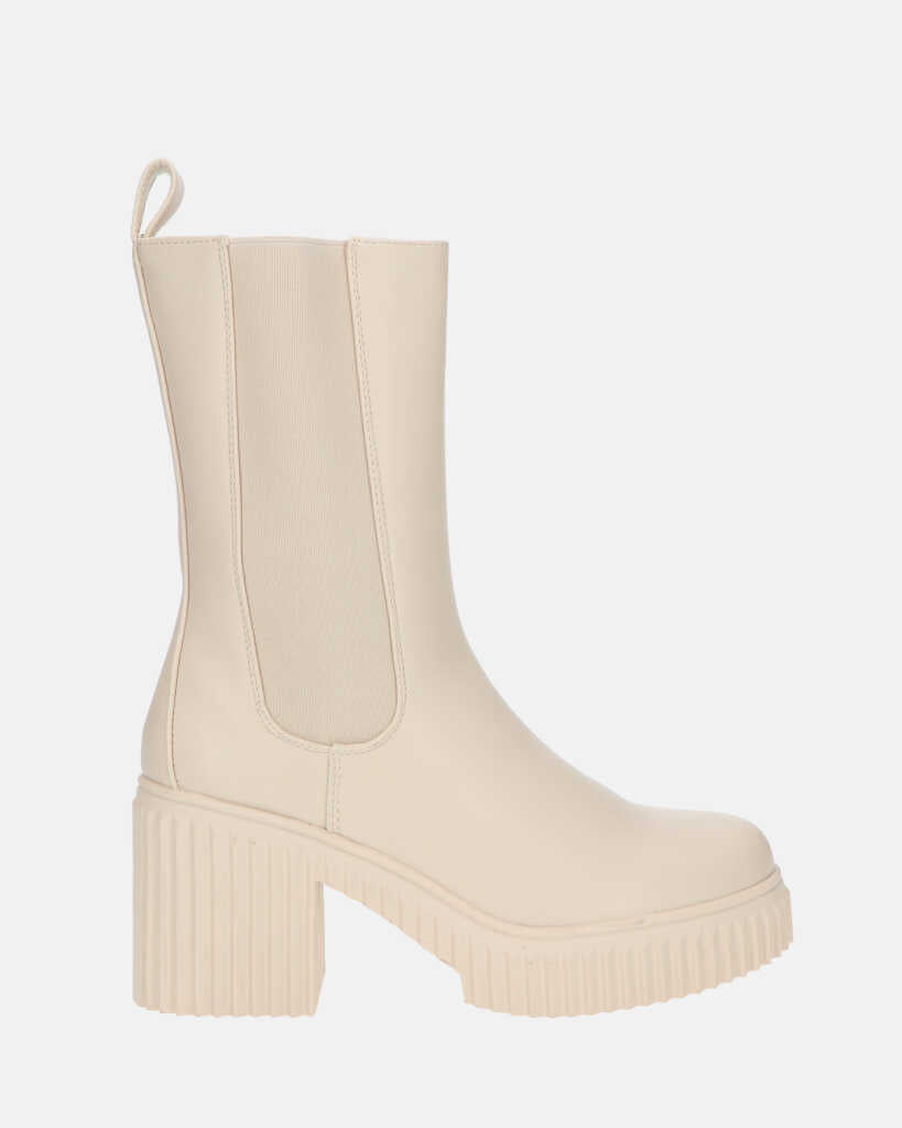 CORALINE - stivaletti con tacco in PU beige con cerniera laterale