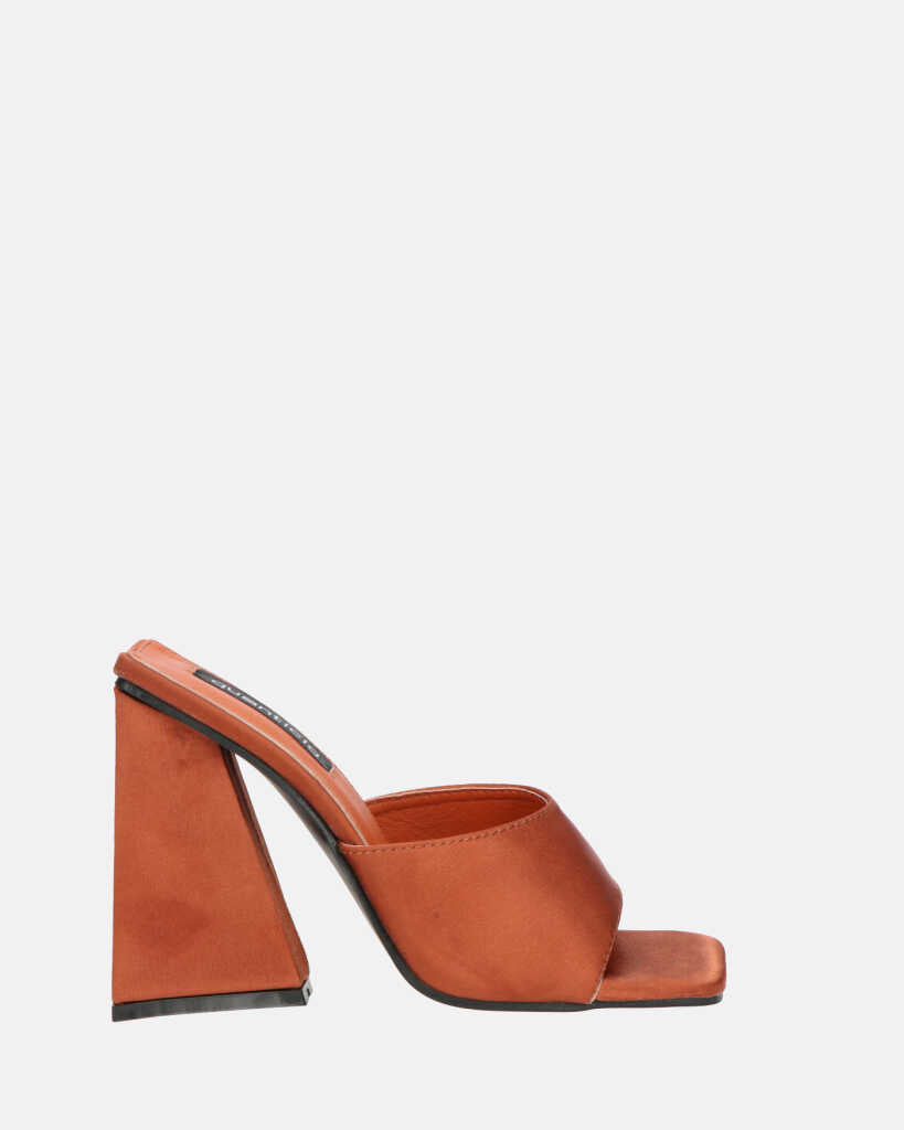 KAMELYA - sandali con tacco squadrato in lycra color rame