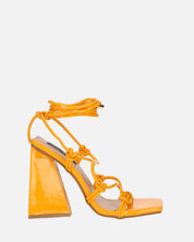 NURAY - sandali con tacco alto in glassy arancione con lacci