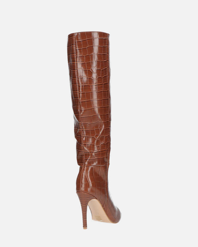 LOLY - stivale con tacco in coccodrillo marrone