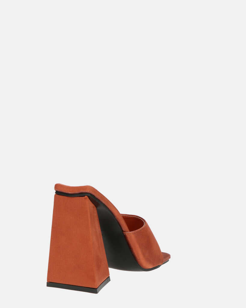 KAMELYA - sandali con tacco squadrato in lycra color rame
