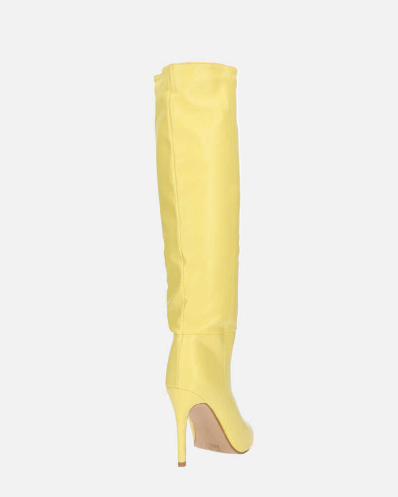LOLY - stivale con tacco in pitonato giallo