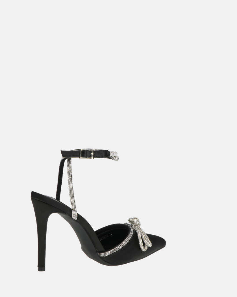 Scarpe nere con tacco e fiocco outlet