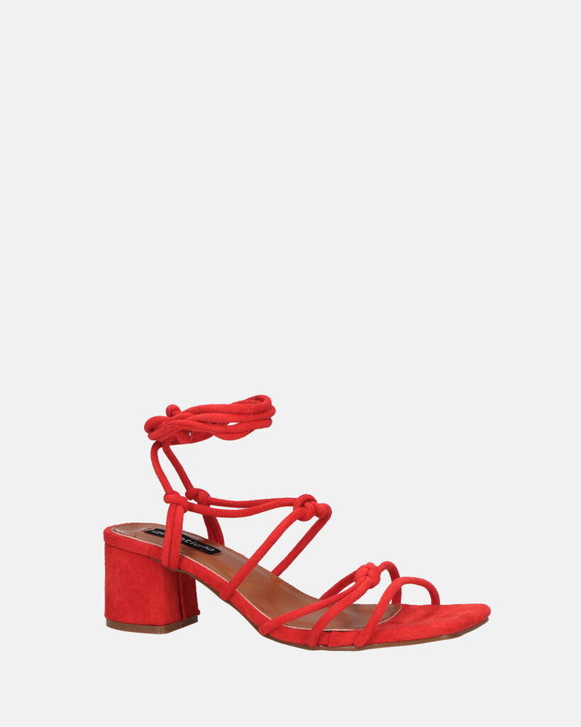 NAKI - sandali in camoscio rosso con tacco e lacci