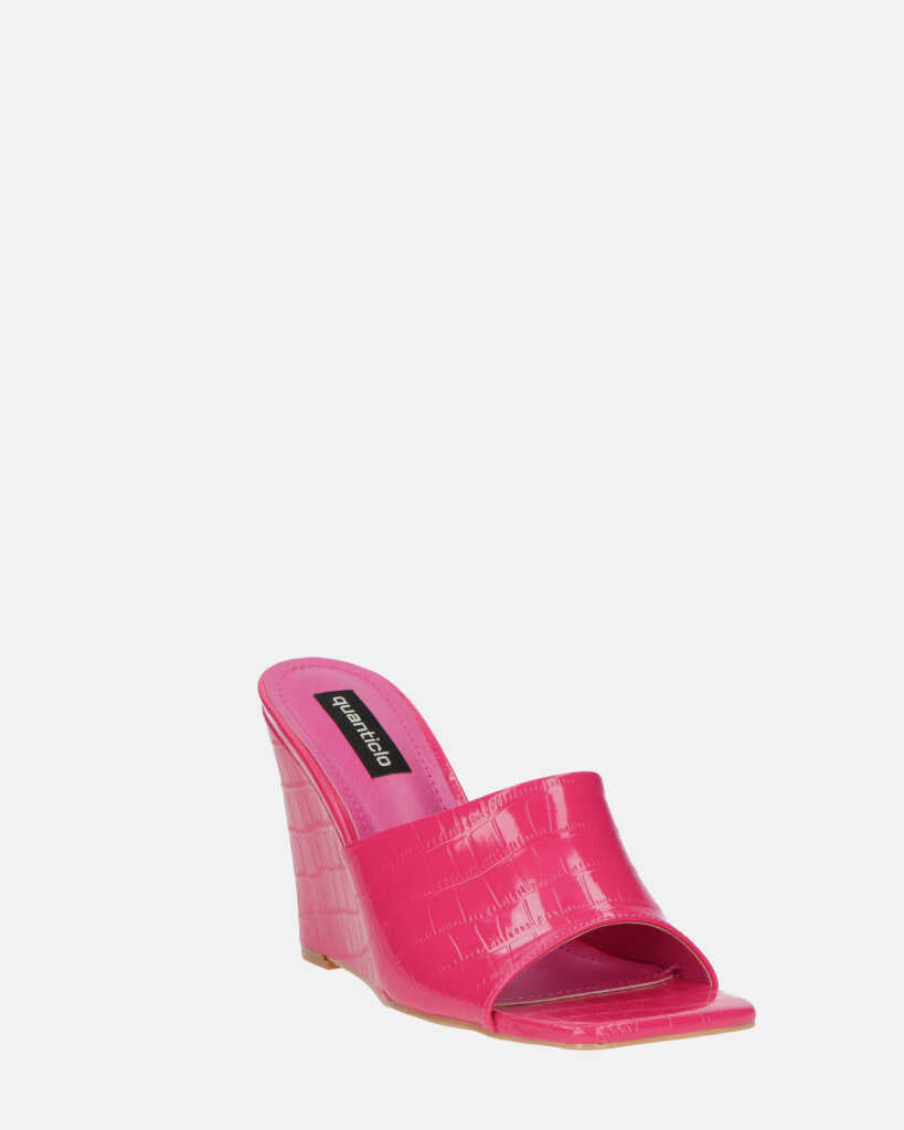 MARGHERITA - sandales compensées en glassy fuchsia crocodile