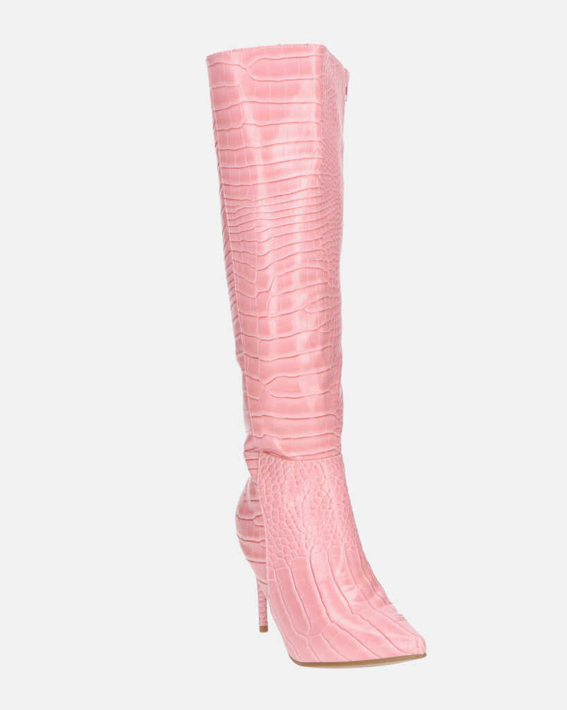 LAILA - stivali alti in ecopelle rosa con trama coccodrillo e cintura laterale