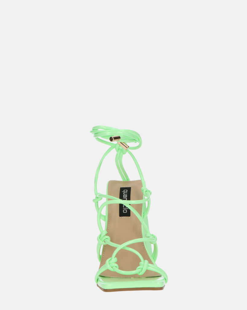 NURAY - sandali con tacco alto in glassy verde con lacci