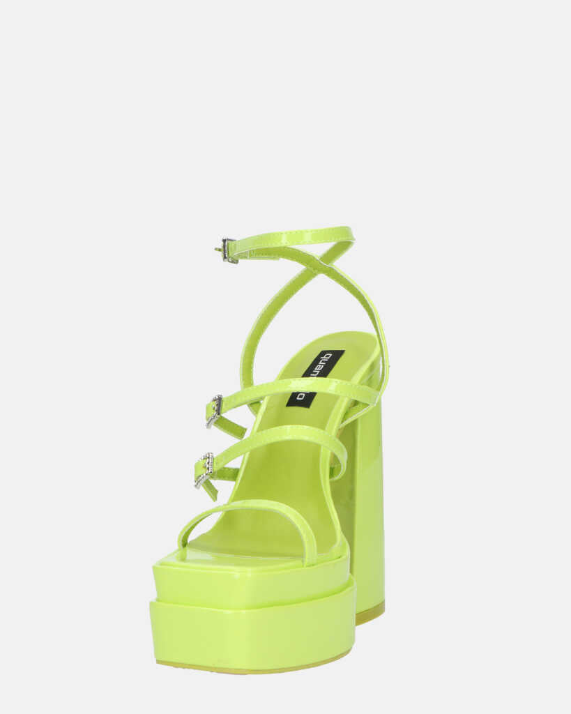 TEXA - sandali con cinturino e tacco alto in verde mela