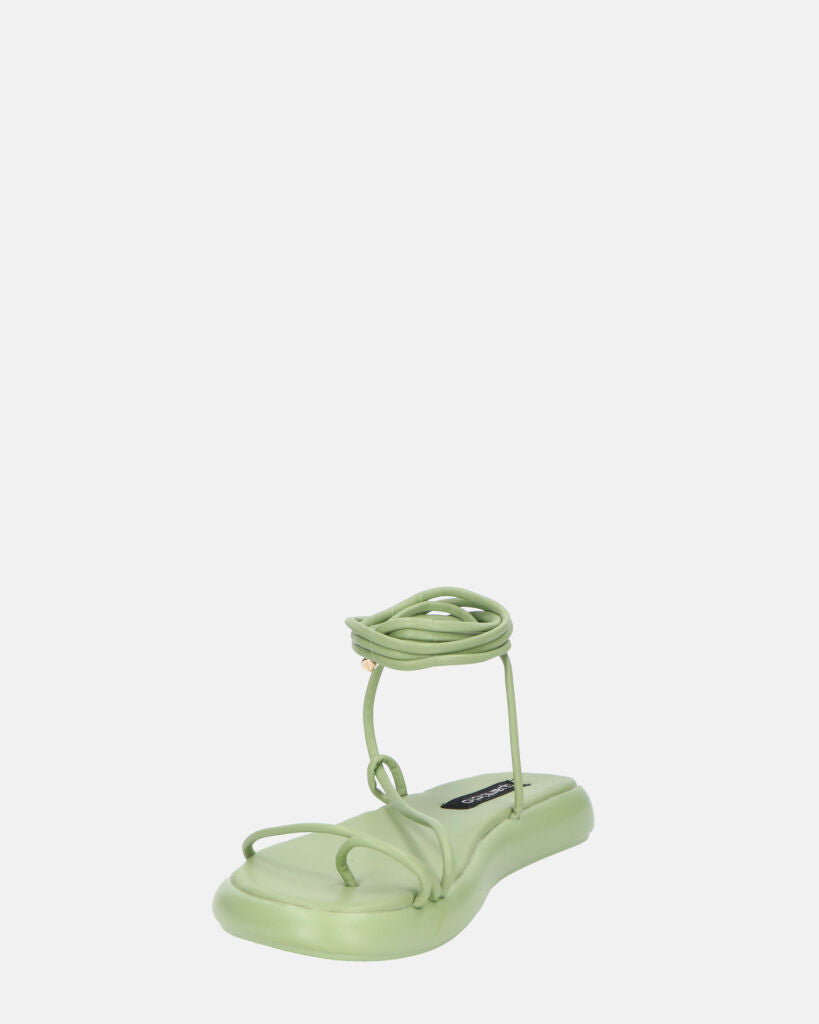 LACEY - sandali infradito bassi verdi con lacci