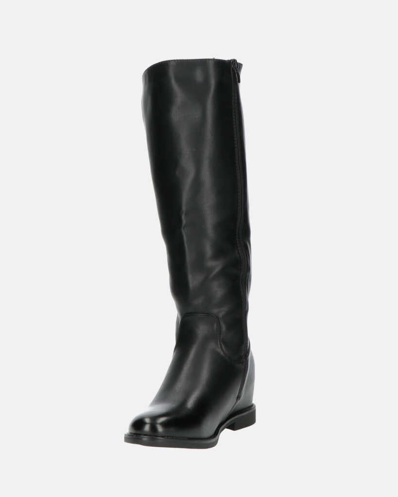 Asos Design Stivali Al Ginocchio Con Suola Track Stivali Alti Asos