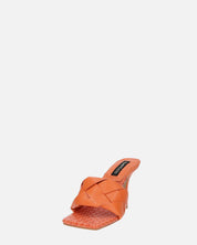 ENRICA - sandalo in pelle arancio intrecciata con tacco