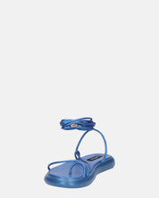 LACEY - sandali infradito bassi blu con lacci