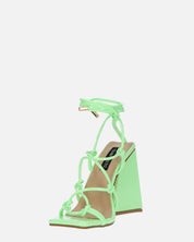 NURAY - sandali con tacco alto in glassy verde con lacci