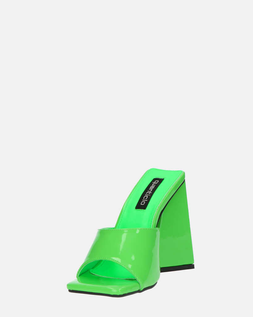 KAMELYA - scarpe con tacco squadrato in glassy verde